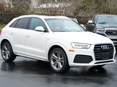 Used 2018 Audi Q3 2.0T Premium Plus w/ Premium Plus Package image 4
