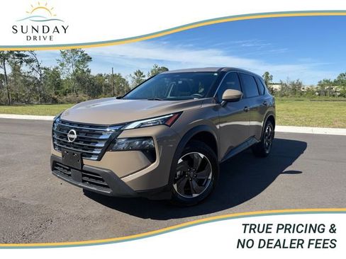 Used 2024 Nissan Rogue SV image 1