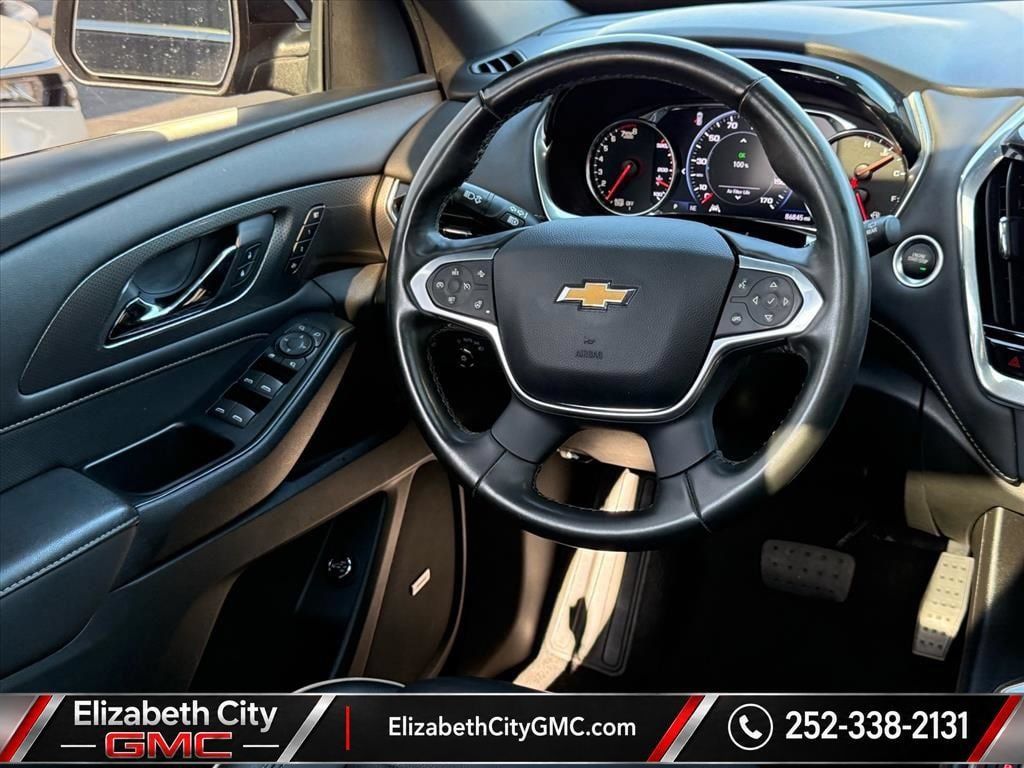 Used 2023 Chevrolet Traverse Premier AWD/4WD image 12