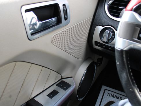 Used 2010 Ford Mustang GT RWD image 25