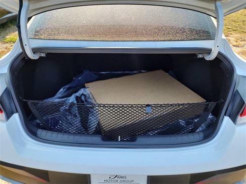 New 2025 Hyundai Elantra Sport image 8