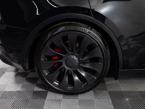 Used 2022 Tesla Model Y Performance AWD/4WD image 39