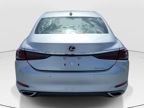 Certified 2025 Lexus ES 350 w/ Premium Package FWD image 5