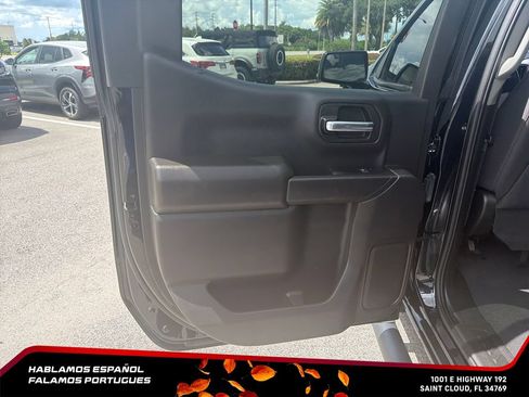 Used 2023 Chevrolet Silverado 1500 Custom AWD/4WD image 25