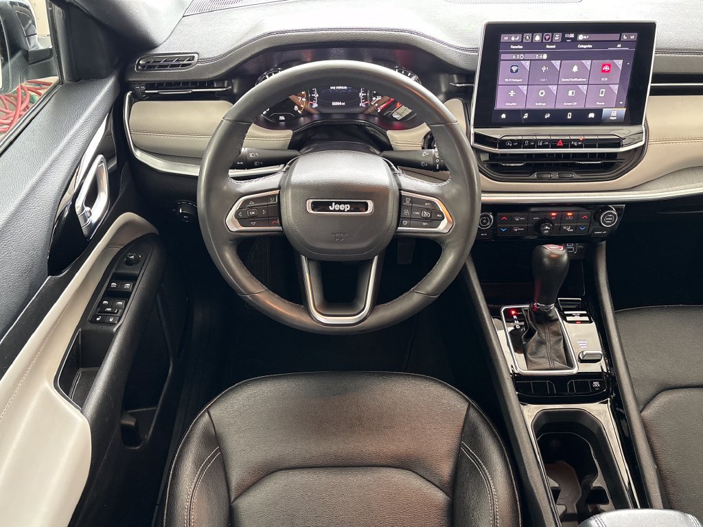Used 2025 Jeep Compass Limited AWD/4WD image 10