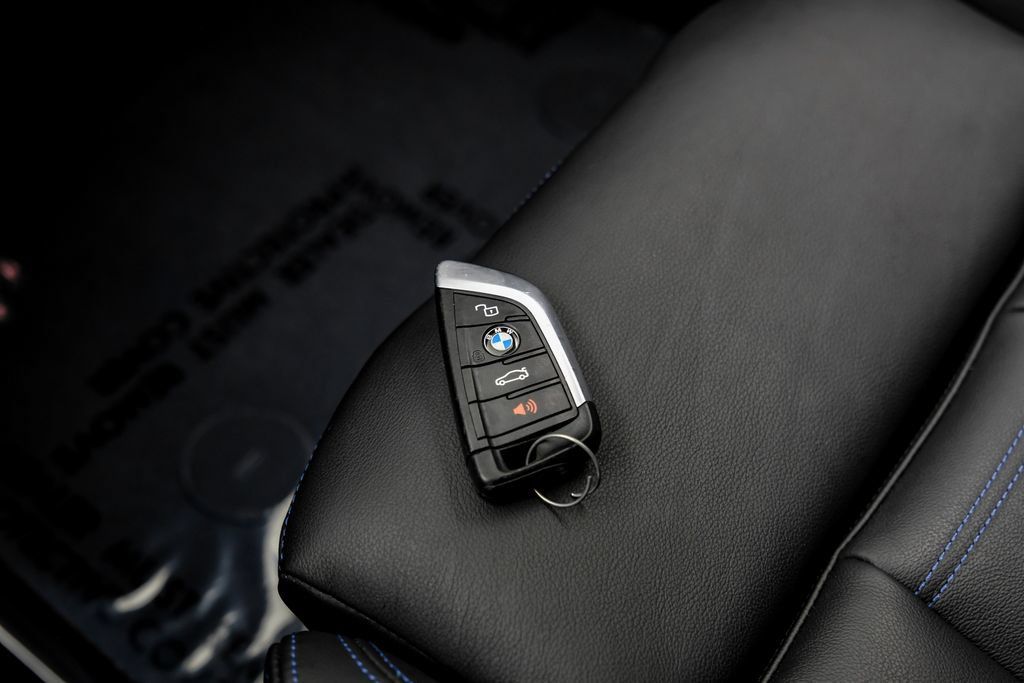Used 2023 BMW M2 w/ Lighting Package RWD image 60