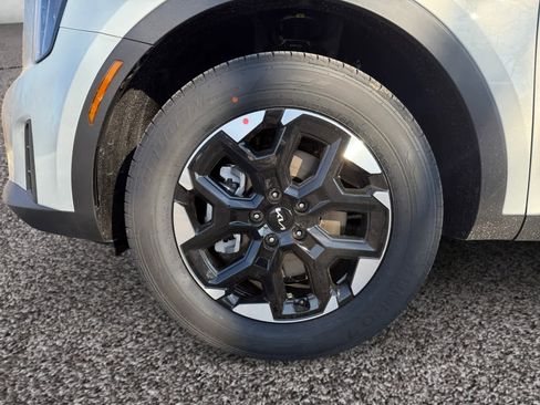 New 2026 Kia Sorento S image 14