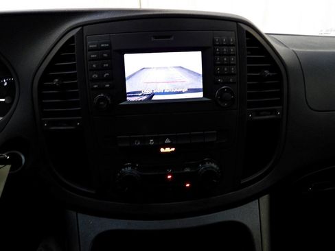 Used 2019 Mercedes-Benz Metris image 16