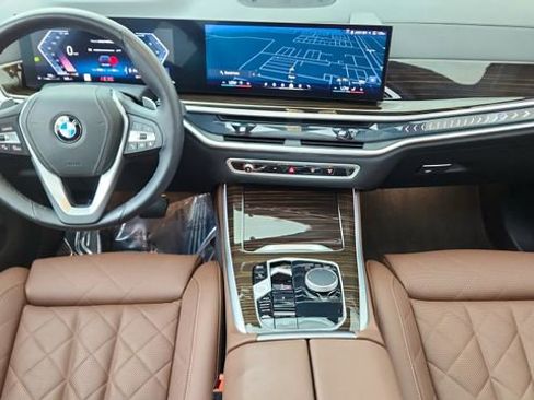 Used 2026 BMW X5 xDrive40i AWD/4WD image 36