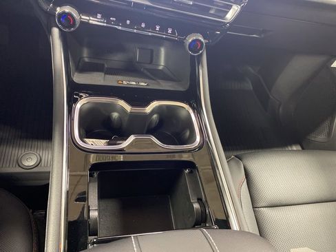 New 2026 Chevrolet Traverse Z71 w/ Driver Confidence Package image 23