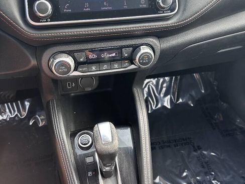 Used 2019 Nissan Kicks SR w/ SR Premium Package FWD image 14