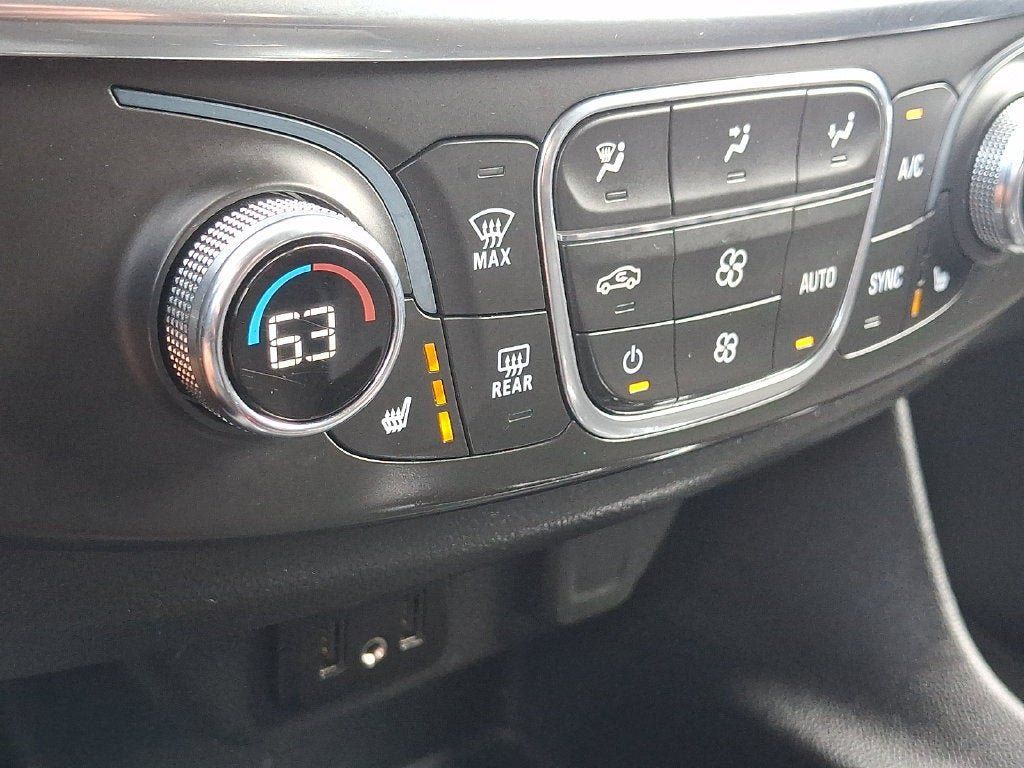 Certified 2021 Chevrolet Traverse LT FWD image 24