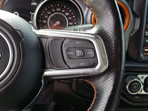 Used 2021 Jeep Gladiator Mojave AWD/4WD image 24