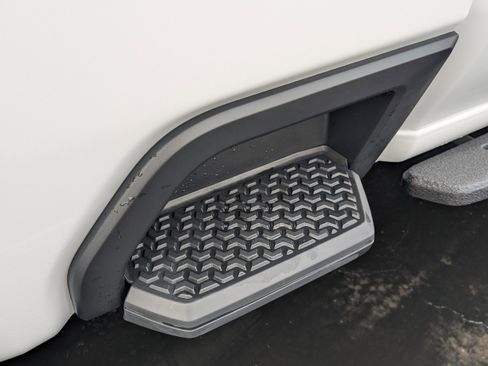 New 2026 GMC Sierra 2500 AT4 w/ AT4 Premium Plus Package image 6