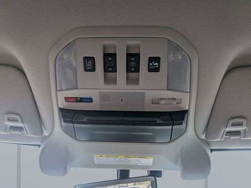 Used 2022 Subaru Ascent Touring AWD/4WD image 26