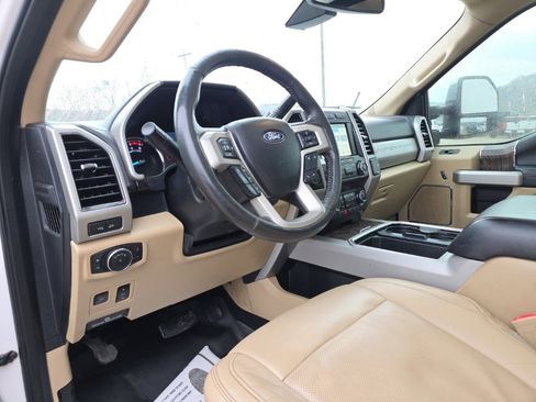 Used 2019 Ford F250 Lariat w/ Lariat Ultimate Package image 15
