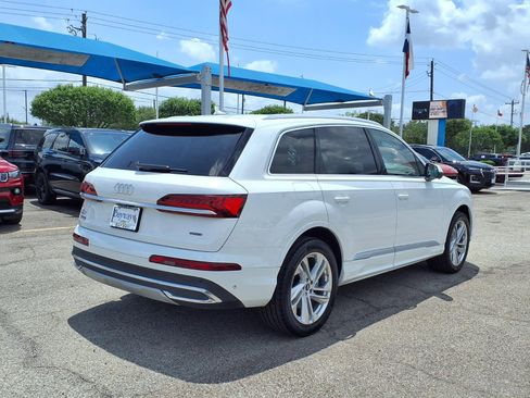 Used 2023 Audi Q7 3.0T Premium Plus AWD/4WD image 2