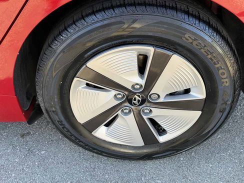 Used 2022 Hyundai Ioniq Blue image 7