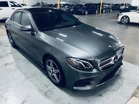 Used 2017 Mercedes-Benz E 300 4MATIC image 11