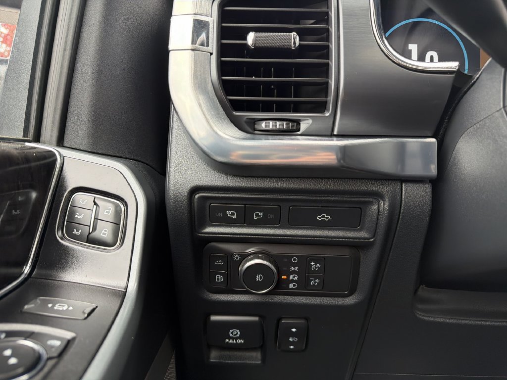 Used 2021 Ford F150 Lariat w/ Equipment Group 502A High AWD/4WD image 19