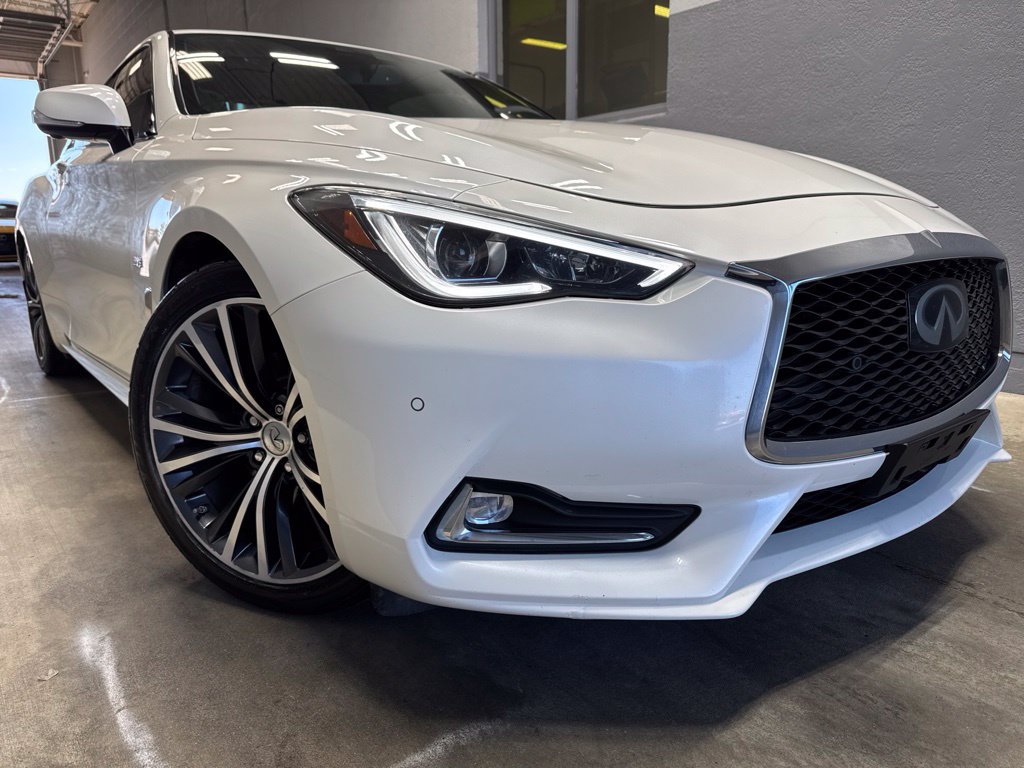 Used 2017 INFINITI Q60 3.0t AWD/4WD image 2