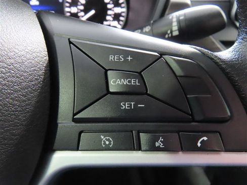 Used 2024 Nissan Altima 2.5 SV FWD image 22