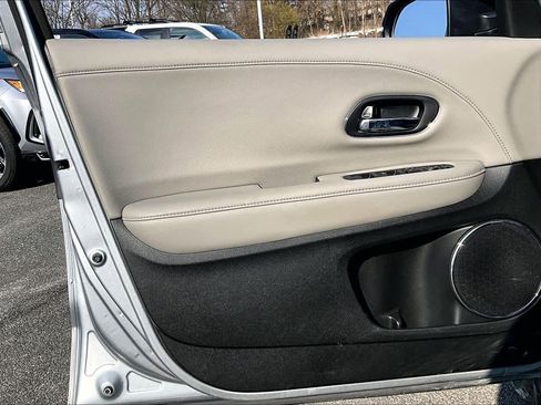 Used 2019 Honda HR-V EX-L image 22