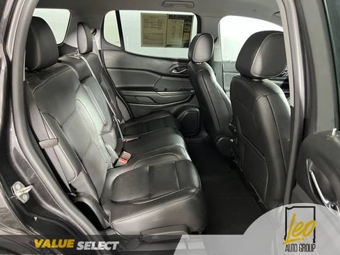 Used 2017 GMC Acadia SLT FWD image 22