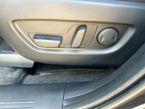 Used 2025 MAZDA CX-70 Plug-In Hybrid w/ Premium Plus image 18