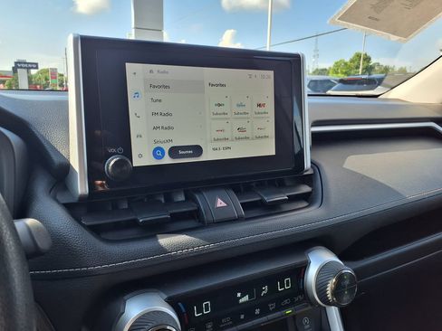 Used 2024 Toyota RAV4 XLE FWD image 25