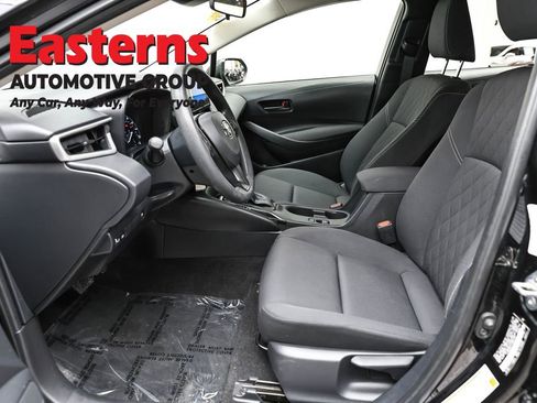 Used 2025 Toyota Corolla LE FWD image 14