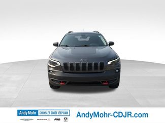 Used 2019 Jeep Cherokee Trailhawk w/ Cold Weather Group AWD/4WD video 2