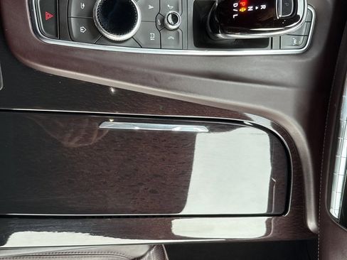 Used 2022 Cadillac Escalade ESV Premium Luxury Platinum image 38