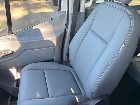 Certified 2019 Ford Transit 350 XL image 17
