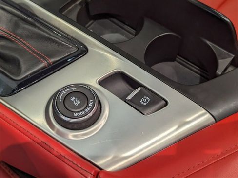 Used 2015 Chevrolet Corvette Z06 w/ 3LZ Preferred Equipment Group image 19