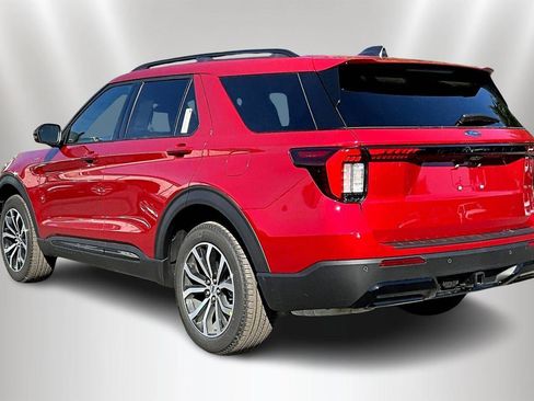 New 2026 Ford Explorer ST-Line image 3