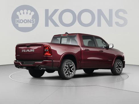Used 2025 RAM 1500 Laramie AWD/4WD image 4