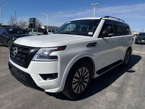 Used 2024 Nissan Armada SL w/ Midnight Edition Package image 2