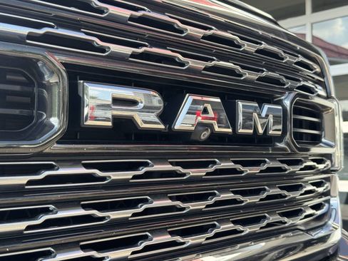 Used 2022 RAM 3500 Limited AWD/4WD image 7