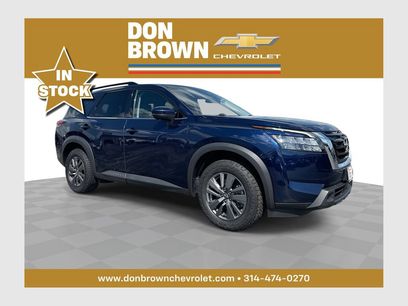 Used 2024 Nissan Pathfinder SV