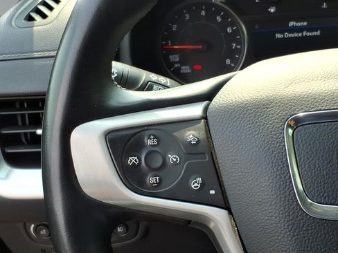 Used 2024 GMC Terrain SLT FWD image 16