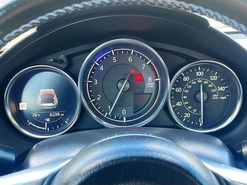 Used 2023 MAZDA MX-5 Miata Grand Touring RWD image 12