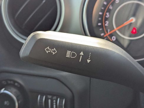 Used 2020 Jeep Wrangler Sport AWD/4WD image 24
