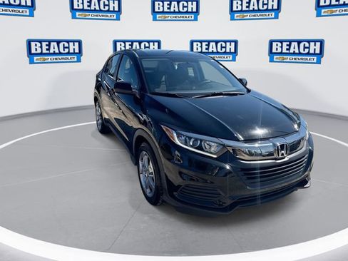 Used 2022 Honda HR-V LX image 2