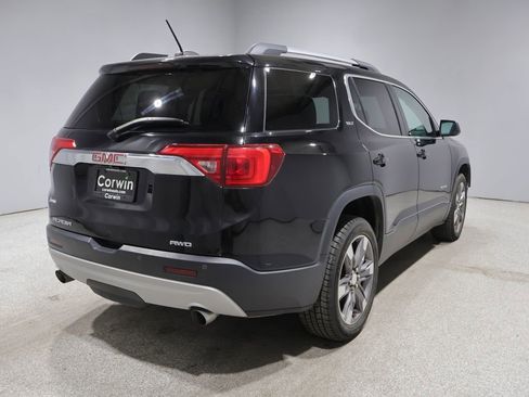 Used 2017 GMC Acadia SLT AWD/4WD image 2