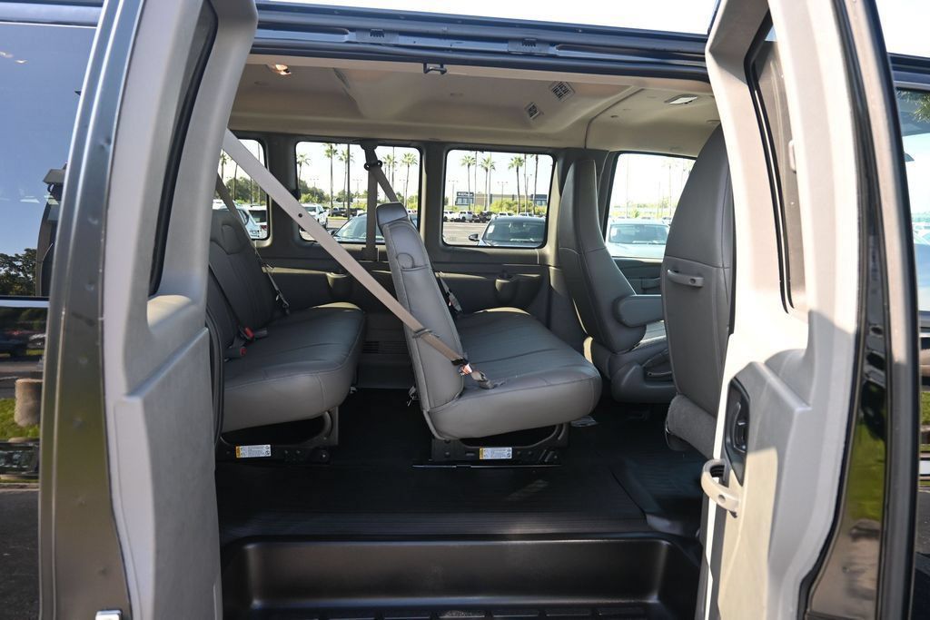 New 2025 Chevrolet Express 3500 LS RWD image 9