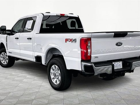 Used 2024 Ford F250 XLT w/ FX4 Off-Road Package image 13