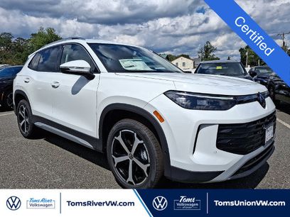 Certified 2025 Volkswagen Tiguan SE
