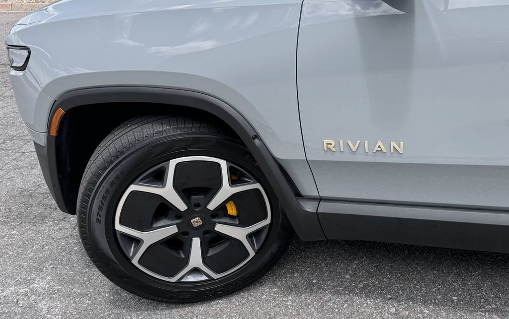 Used 2024 Rivian R1S Adventure Quad AWD/4WD image 13