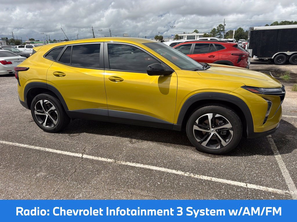 Used 2024 Chevrolet Trax RS w/ Driver Confidence Package FWD image 6